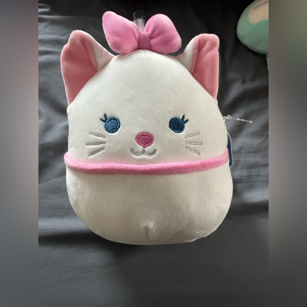 Squishmallows Marie Disney - NWT